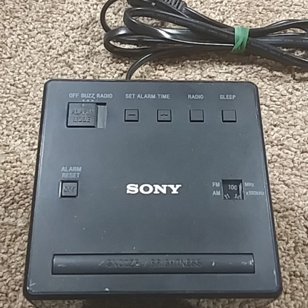 Sony Clock - Picture 2 of 7